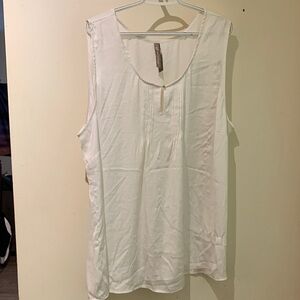 Penningtons White Sleeveless Blouse